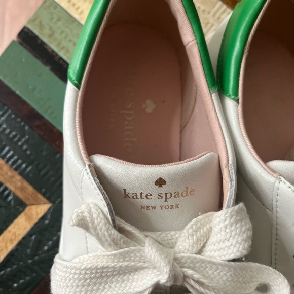 Kate Spade Alanna Leather Sneakers NEW SIZE 8.5 green - Picture 3 of 3